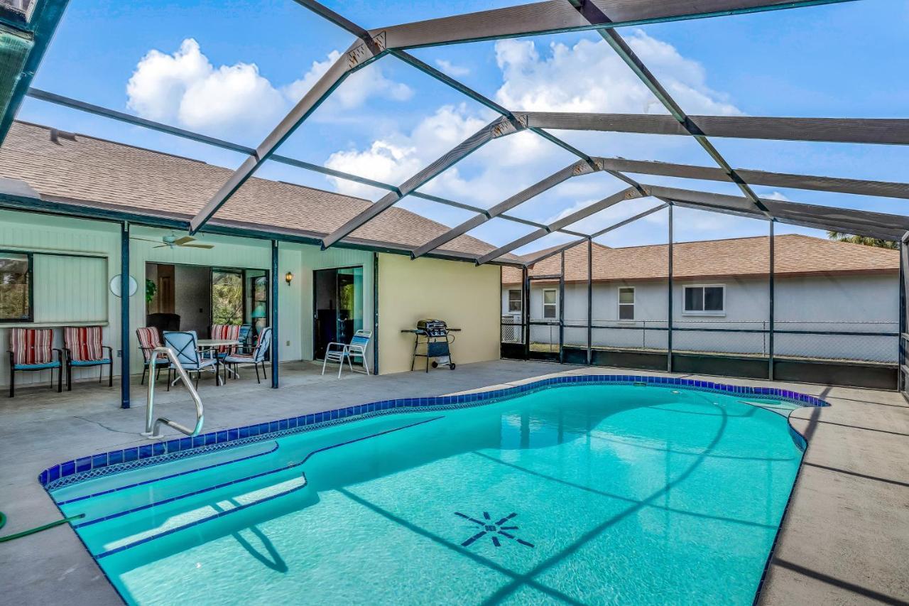 Blue Skies Englewood Exterior photo