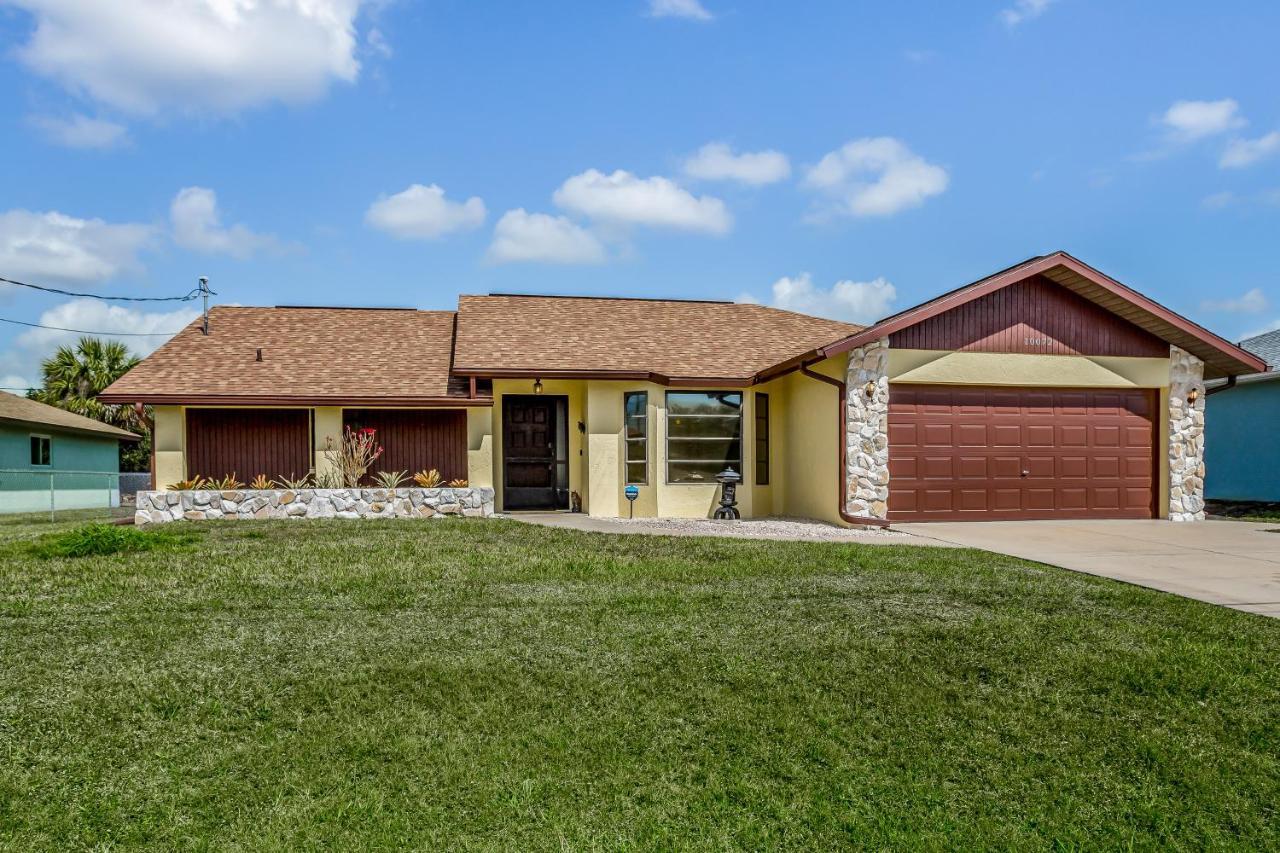 Blue Skies Englewood Exterior photo